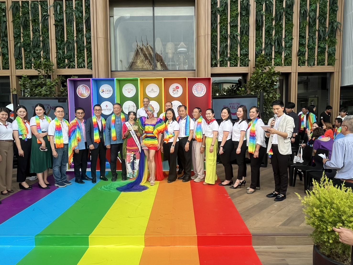 กลุ่ม Chiang Mai Pride จับมือร่วมกับ Asset World Corporation (AWC) และ การท่องเที่ยวแห่งประเทศไทย จัดงาน “Chiang Mai Colourful Pride Month 2024” เพื่อส่งเสริมความเท่าเทียมทางเพศ และเชื่อมโยงการท่องเที่ยว สู่หมุดหมายหลักของงาน Pride Month สำหรับนักท่องเที่ยวทั้งไทยและเทศ ในระดับสากล กลุ่ม Chiang Mai Pride จับมือร่วมกับ Asset World Corporation (AWC) และ การท่องเที่ยวแห่งประเทศไทย จัดงาน “Chiang Mai Colourful Pride Month 2024” เพื่อส่งเสริมความเท่าเทียมทางเพศ และเชื่อมโยงการท่องเที่ยว สู่หมุดหมายหลักของงาน Pride Month สำหรับนักท่องเที่ยวทั้งไทยและเทศ ในระดับสากล
