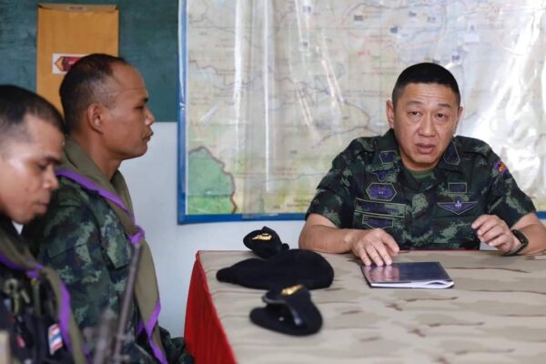ผบ.ร.152 ลงพื้นที่ตรวจเยี่ยมพบปะกำลังพลชุดคุ้มครองตำบลธารโต ผบ.ร.152 ลงพื้นที่ตรวจเยี่ยมพบปะกำลังพลชุดคุ้มครองตำบลธารโต