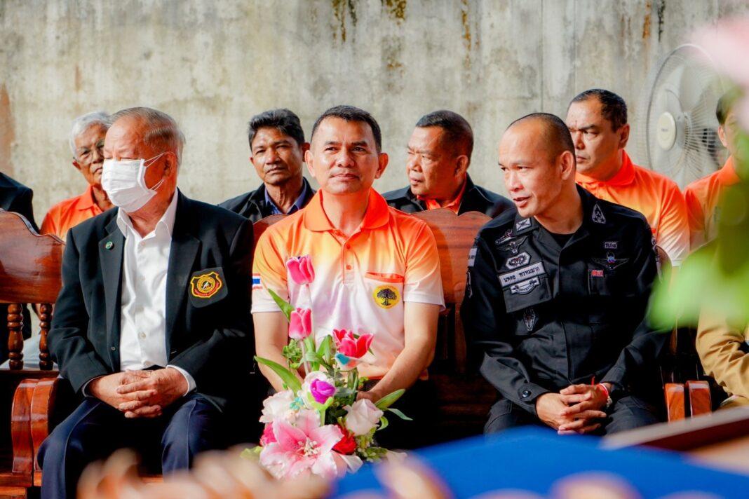 นราธิวาส.-ทต.รือเสาะเปิดสนามประลองพลังเสียงนกเขาชวาครั้งที่ 9 ชิงถ้วยพระราชทานสมเด็จพระเจ้าน้องนางเธอ เจ้าฟ้าจุฬาภรณ์วลัยลักษณ์ อัครราชกุมารีฯ พร้อมนำรายได้ช่วยการศึกษาเด็กด้อยโอกาส นราธิวาส.-ทต.รือเสาะเปิดสนามประลองพลังเสียงนกเขาชวาครั้งที่ 9 ชิงถ้วยพระราชทานสมเด็จพระเจ้าน้องนางเธอ เจ้าฟ้าจุฬาภรณ์วลัยลักษณ์ อัครราชกุมารีฯ พร้อมนำรายได้ช่วยการศึกษาเด็กด้อยโอกาส