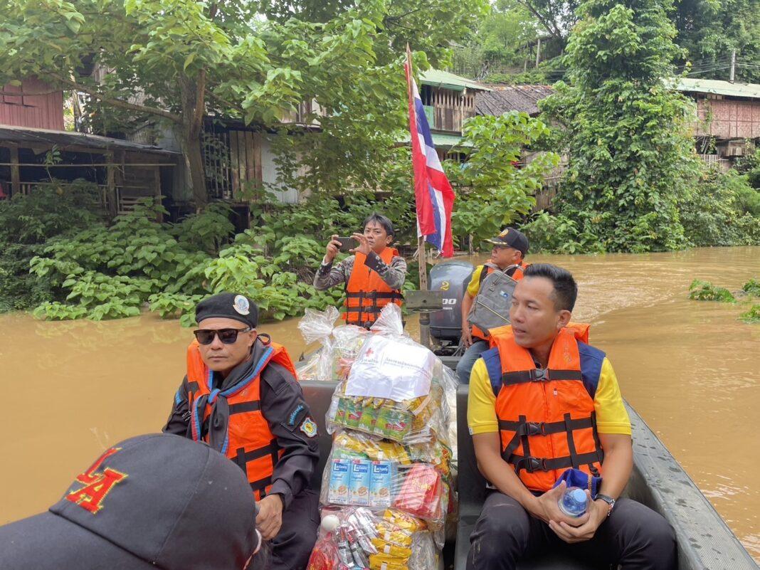 แม่ฮ่องสอน.-ช่วยเหลือราษฎรบ้านท่าตาฝั่ง แม่ฮ่องสอน.-ช่วยเหลือราษฎรบ้านท่าตาฝั่ง
