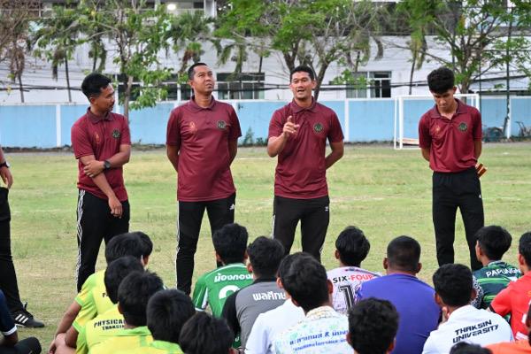 ป.ป.ส. ร่วมมือ ศอ.บต. – FA ไทยแลนด์ ดันฟุตบอลสีขาว สร้างเยาวชนห่างไกลยาเสพติด ป.ป.ส. ร่วมมือ ศอ.บต. – FA ไทยแลนด์ ดันฟุตบอลสีขาว สร้างเยาวชนห่างไกลยาเสพติด