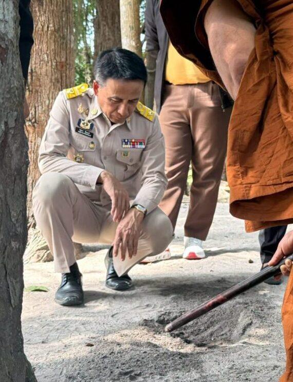 ไชยพร รองผู้ว่าฯ ปัตตานี ลงตรวจสอบพื้นที่กรณีมีเหตุก่อกวนช่วงดึกที่ผ่านมา ไชยพร รองผู้ว่าฯ ปัตตานี ลงตรวจสอบพื้นที่กรณีมีเหตุก่อกวนช่วงดึกที่ผ่านมา